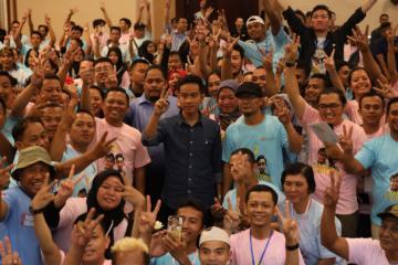 Instruksikan Relawan untuk Terus Sosialisasi, Gibran: Ini Masa-Masa yang Krusial, Jangan Sampai Blunder