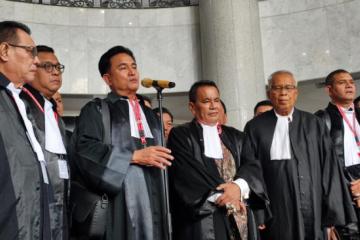 Tim Hukum Ganjar-Mahfud Minta MK Hadirkan Kapolri Dalam Sidang, Yusril: Silahkan Saja Mereka Mohon