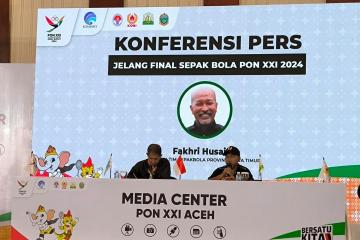 Jelang Final PON XXI, Fakhri Husaini Ungkap Keterbatasan Persiapan Tim Sepak Bola Jawa Timur