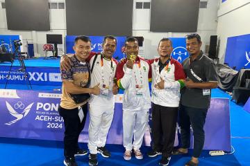 3 Emas Tercapai untuk Riau, Angkat Berat Berjuang Melebihi Target