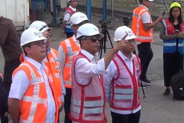 Menhub Tinjau Kedatangan Kereta ART, Kendaraan Massal Pertama di IKN