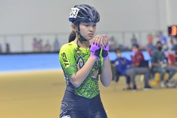 Dhinda Salsabila Curi Perhatian Publik 