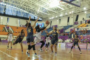 Hempaskan Tetangga, Basket Putri Jabar Menatap Final