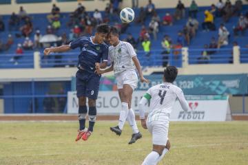 Sepak Bola: Kaltim Sukses Pecundangi Jawa Barat