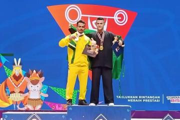 Pemecah Rekor Dunia, Lifter Banten Raih Emas