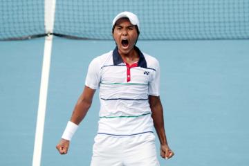 Medali Emas Muhammad Rifqi Untuk Orangtua Tercinta