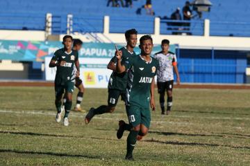 Tim Sepakbola Jatim Buka Asa Melaju Ke Babak Semi final PON XX Papua