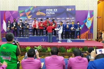 Tim beregu DKI Boyong Emas Perdana Catur