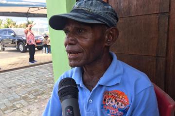 Lukisan Kulit Kayu Suvenir PON Papua 