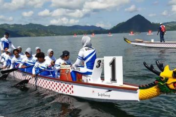Dayung Sultra Bidik Dua Emas di Nomor Perahu Naga