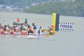 Jabar Kawinkan Emas Tradisional Boat Race