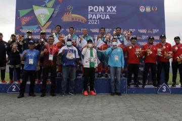 Papua Raih Emas Terjun Payung Kerja Sama