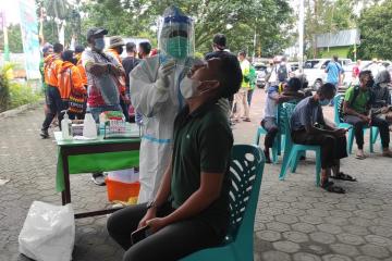 Jelang Kepulangan, Atlet PON Menjalani Test PCR