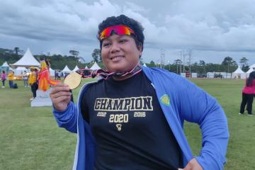 Tolak Peluru, Eki Raih Emas dan Rekor