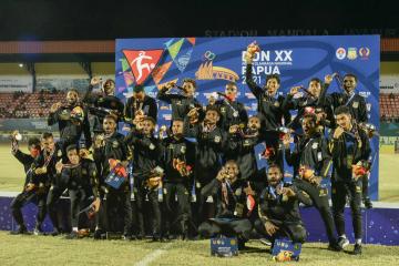 Papua Kawinkan Medali Emas Cabor  Sepakbola