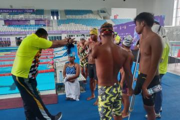 Renang Riau Targetkan 30 Medali Peparnas Papua